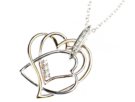 trend love necklace